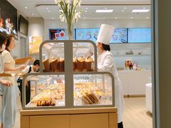 面包甜点陈列柜-好利来(盘锦万达店)