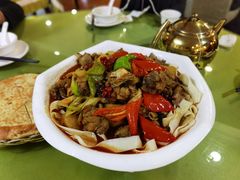 新疆大盘鸡-新疆红柳花餐厅(新洲店)