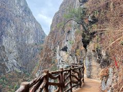 -大理苍山石门关旅游度假区