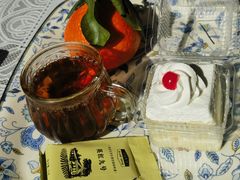 -红宝石·鲜奶小方·海派西点房(万航店)