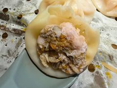 蟹粉鲜肉馅-馋三尺蟹粉小笼(人民广场店)