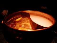 鸳鸯锅底-荣记火锅(青悦城店)