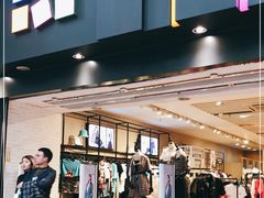 -三福时尚(三峡广场华夏银座店)