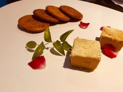 鹅肝葱油饼-三利音·东方司宴(外滩店)