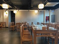 大堂-十六中酱肉·烧烤·京菜小馆(五方桥旗舰店)