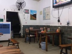 大堂-中和裴氏蹄花(府河路店)