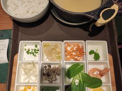 -云海肴·汽锅鸡·云南菜(天山百盛优客店)