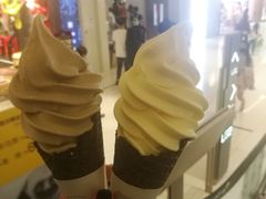 金凤茶王脆筒-喜茶(佛山岭南站店)