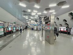 -朱辛庄(地铁站)