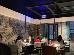 大堂-桂二老坛酸菜鱼(三街两巷店)