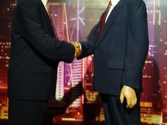 -金石蜡像馆