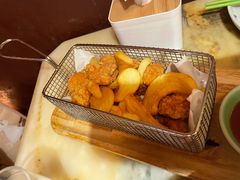 炸鸡配薯角-弄堂里(滨江龙湖天街店)
