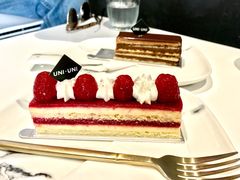 -UNI UNI(环亚凯瑟琳店)