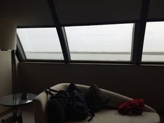 -上海滴水湖皇冠假日酒店