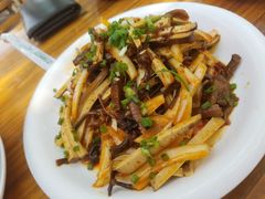 -严记小天府酸菜鱼(西四路店)