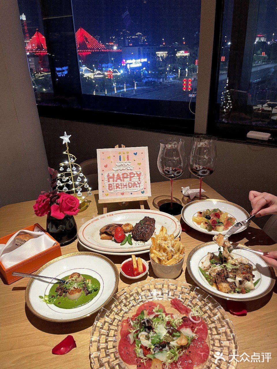 在南昌很顶的牛排店‼️