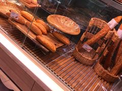 -巴黎贝甜(大宁国际商业广场店)