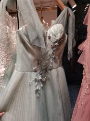 -LA GRACE高端婚纱礼服定制馆