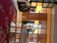 -喜鹊愉家酒店(郑州曼哈顿博览中心地铁站店)