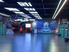 -极限PLAY运动娱乐新世界·团建派对潮玩休闲馆·室内蹦极高空游乐园