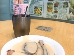 猪颈肉芝士捞公仔面-新记餐厅(香槟大厦店)