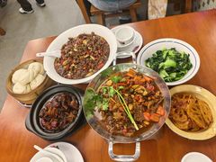 -堂瓦里·33年传统赣菜(第一街区店)