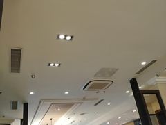 -星巴克臻选(威海威高广场店)