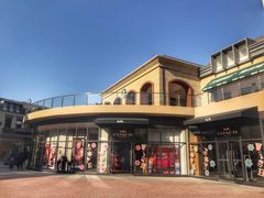 -王府井奥莱临潼小镇(临潼店)