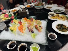刺身三文鱼-新南华大酒店(广中店)