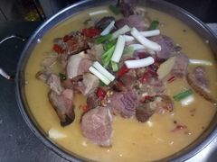 正宗土家腊猪蹄-土家美食园