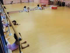 -爱德米乐艺术学院(西宸天街校区)