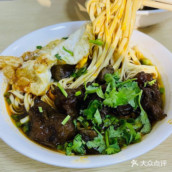 俏哥西坝牛筋面(依山郡店)