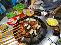 -彝人部落火盆烧烤(原内环足球场店)