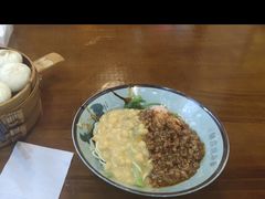 -阿依娘镇店豌杂面(三峡广场店)
