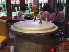 -蚝堡海鲜·威海菜·海肠捞饭·烧烤·亚洲吃蚝公司(幸福门店)