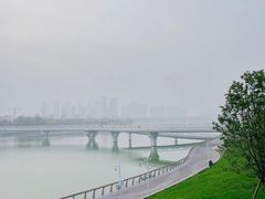 -灞河西岸滨河公园