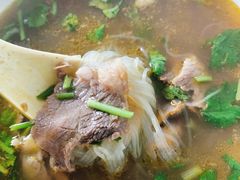 -黄阿姨锅贴大王(万航渡路店)