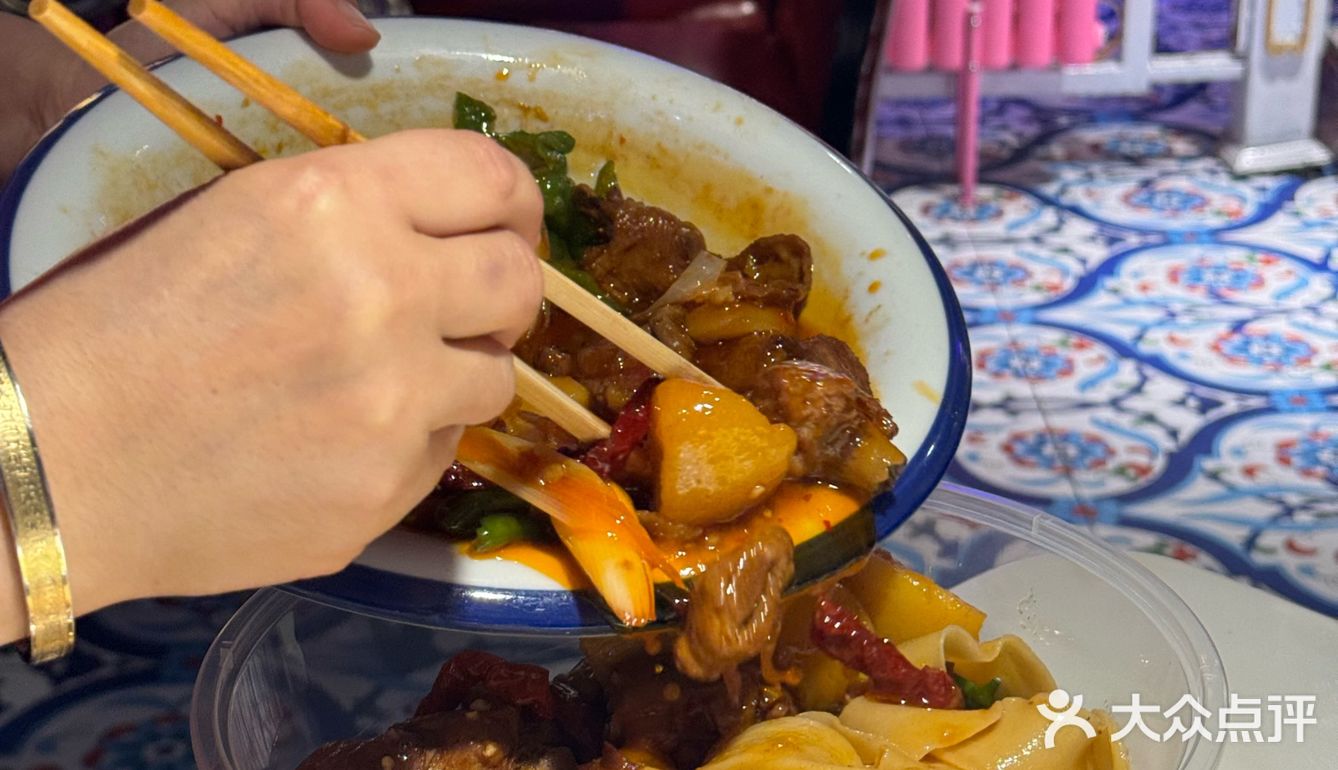 丝路风情，舌尖上的西域盛宴