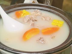 玉米红萝卜煲桶骨-大树餐厅(大悦城店)