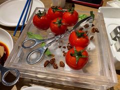番茄脆菇沙拉-小大董·烤鸭(王府井apm店)