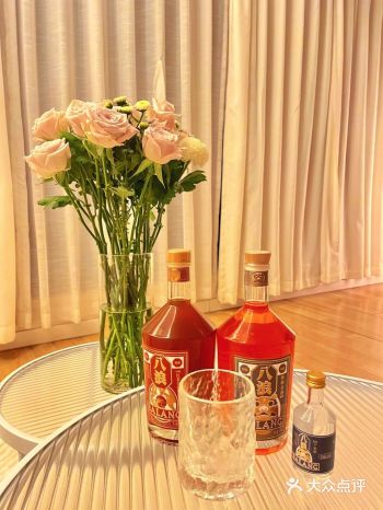 下班回家小酌｜种草杨梅冰球金酒