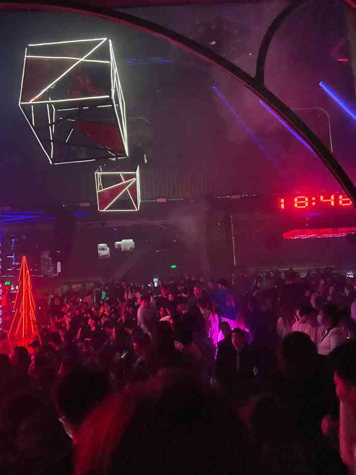 future club 未来酒吧(南京店)-"以前的爱能国际 开了三年后第一次去