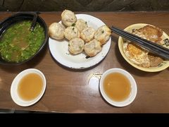 -舒蔡记生煎菜饭(云南中路店)