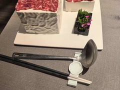 -左庭右院鲜牛肉火锅黑金店(陆家嘴中心店)