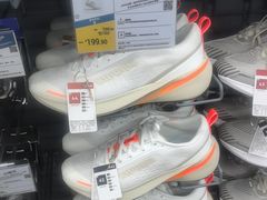 -迪卡侬(明光路店)