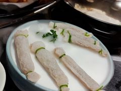 -大匠工房古船木艺术餐厅·猪肚鸡专门店(长白仙岛店)