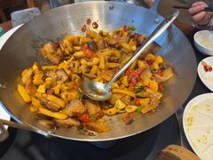 -老唐三下锅 ·张家界地标美食(溪布街店)