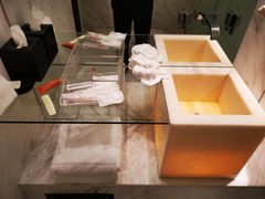 -上海滴水湖皇冠假日酒店