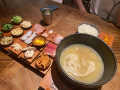 -云阿蛮云南生烫牛肉米线(奉贤路店)