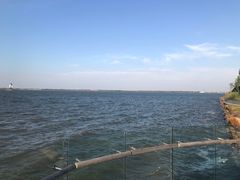 -上海滴水湖皇冠假日酒店